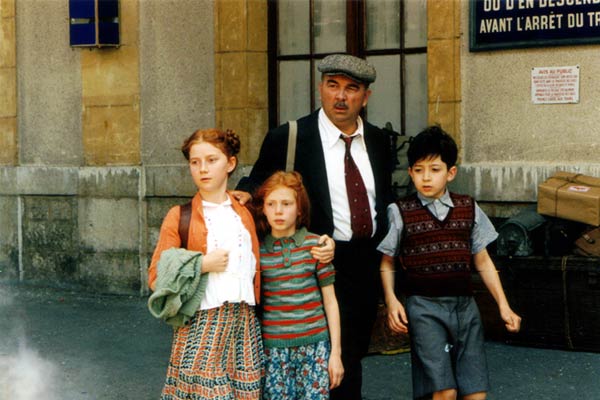 Monsieur Batignole : Photo Gérard Jugnot, Jules Sitruk