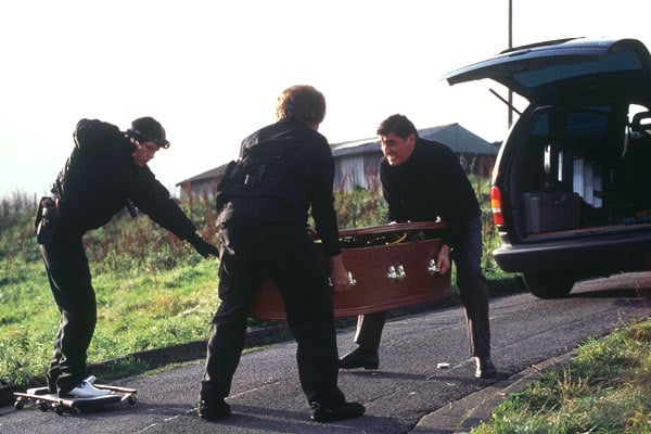 L'Amour, six pieds sous terre : Photo Alfred Molina, Christopher Walken