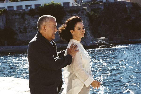 Le Cadeau d'Elena : Photo Marie-José Nat, Michel Duchaussoy