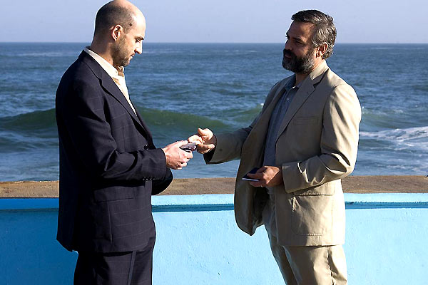 Syriana : Photo George Clooney, Mark Strong, Stephen Gaghan