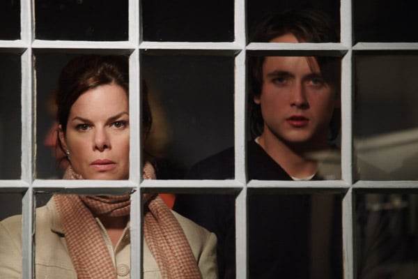 Invisible : Photo Marcia Gay Harden, Justin Chatwin