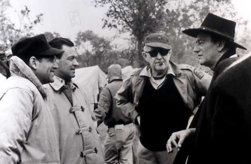 Les Cavaliers : Photo John Wayne, John Ford