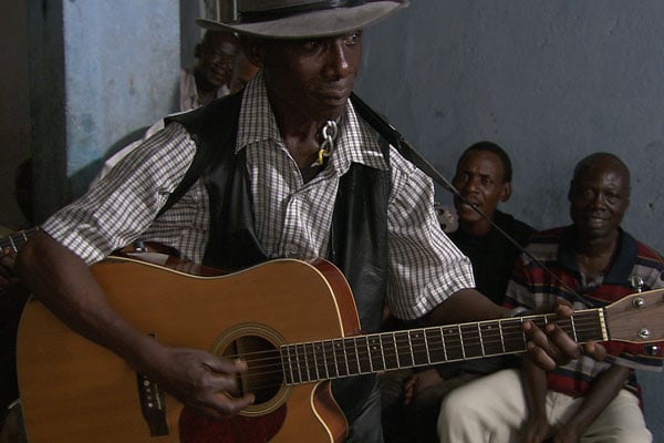 Le batterie de la rumba : Photo Wendo Kolosoy, Jacques Sarasin