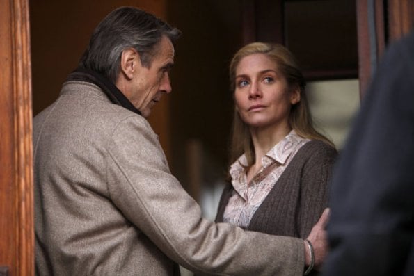 New York Unité Spéciale : Photo Jeremy Irons, Elizabeth Mitchell