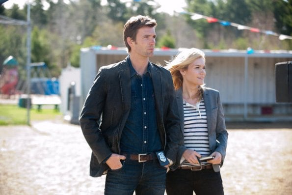 Les Mystères de Haven : Photo Lucas Bryant, Emily Rose