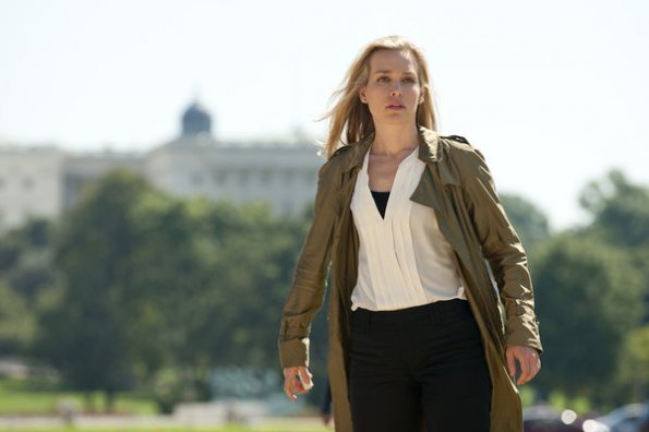 Covert Affairs : Photo Piper Perabo