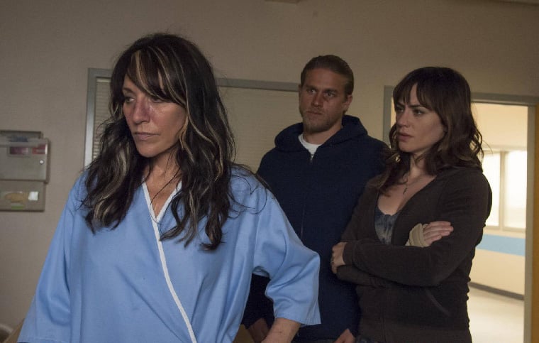 Sons of Anarchy : Photo Maggie Siff, Katey Sagal, Charlie Hunnam