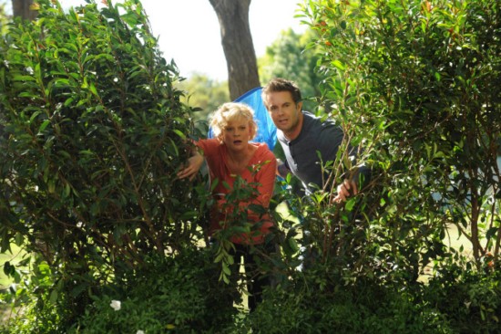 Raising Hope : Photo Garret Dillahunt, Martha Plimpton