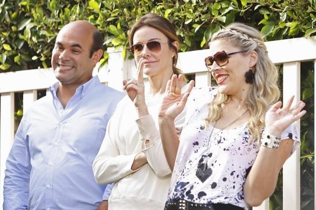 Photo Ian Gomez, Busy Philipps, Christa Miller-Lawrence