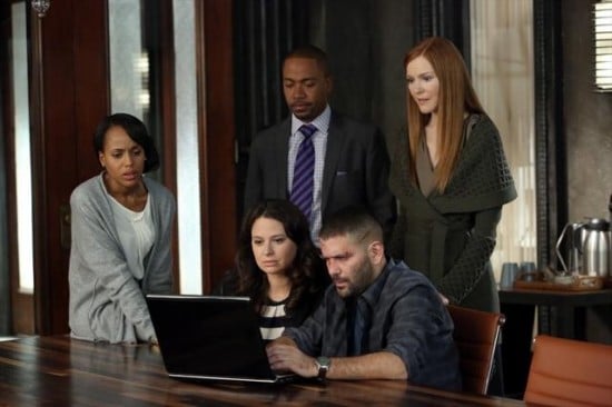 Scandal : Photo Katie Lowes, Kerry Washington, Guillermo Díaz, Darby Stanchfield, Columbus Short