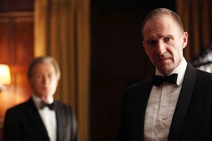 Page Eight : Photo Ralph Fiennes