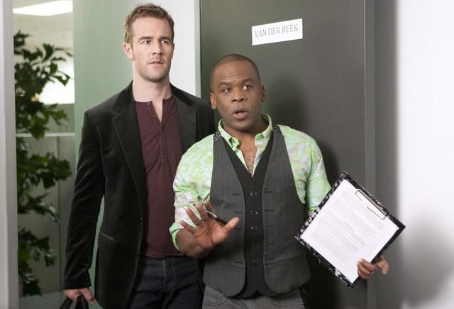 Don't Trust The B---- in Apartment 23 : Photo Ray Ford, James Van Der Beek