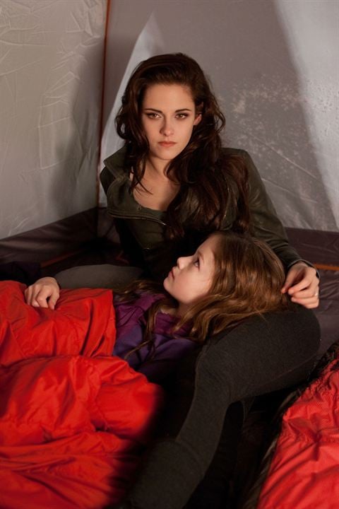 Twilight - Chapitre 5 : Révélation 2e partie : Photo Kristen Stewart, Stephenie Meyer, Mackenzie Foy
