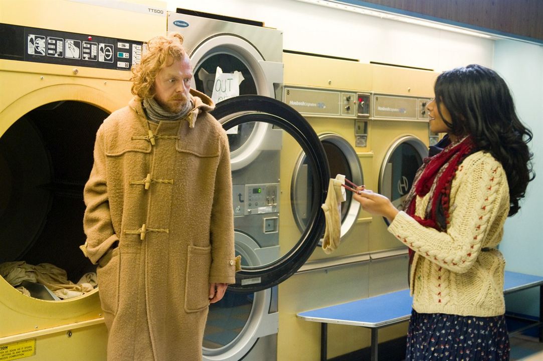 A Fantastic Fear Of Everything : Photo Amara Karan, Simon Pegg