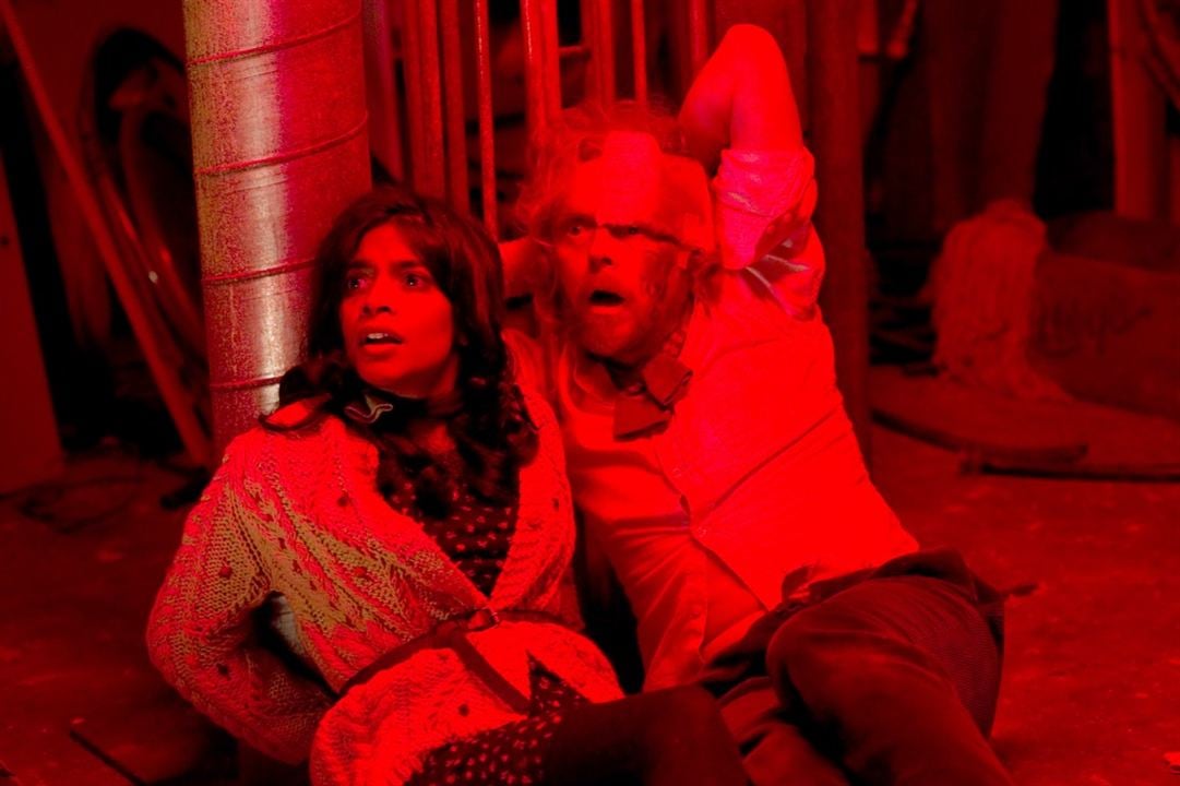 A Fantastic Fear Of Everything : Photo Amara Karan, Simon Pegg