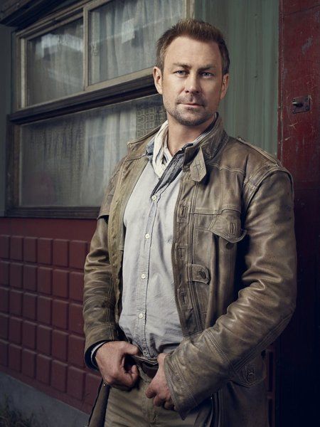 Photo Grant Bowler