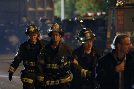 Chicago Fire : Photo Taylor Kinney, Randy Flagler