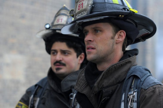 Chicago Fire : Photo Jesse Spencer, Yuri Sardarov