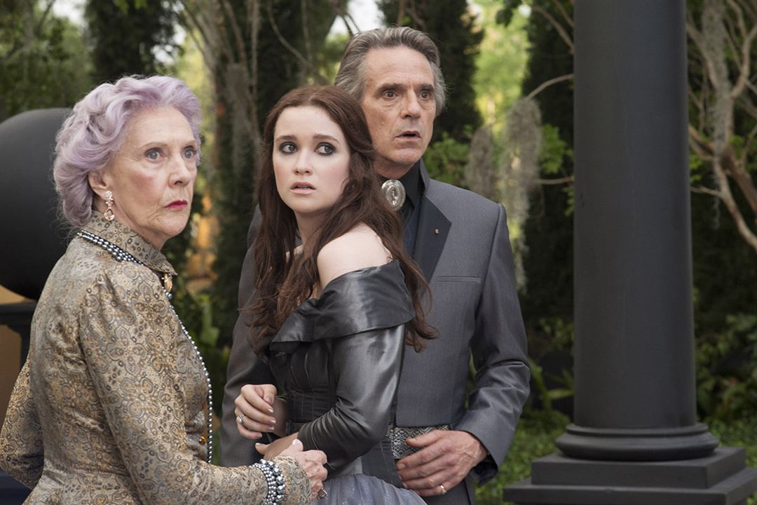 Sublimes créatures : Photo Jeremy Irons, Alice Englert, Eileen Atkins