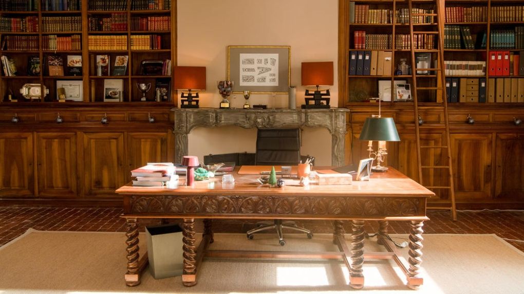 Ici Tout Commence Sur Tf1 Ou Est Tourne Le Spin Off De Demain Nous Appartient Dans Les Coulisses D Ici Tout Commence A Saint Laurent D Aigouze Dans Le Gard Allocine