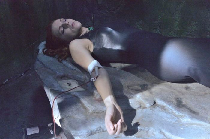 Beauty and The Beast (2012) : Photo Amber Skye Noyes