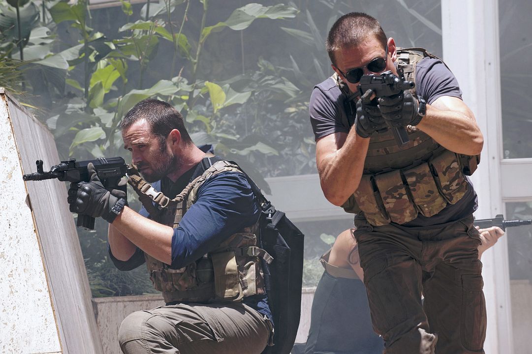 Strike Back : Photo Philip Winchester, Sullivan Stapleton