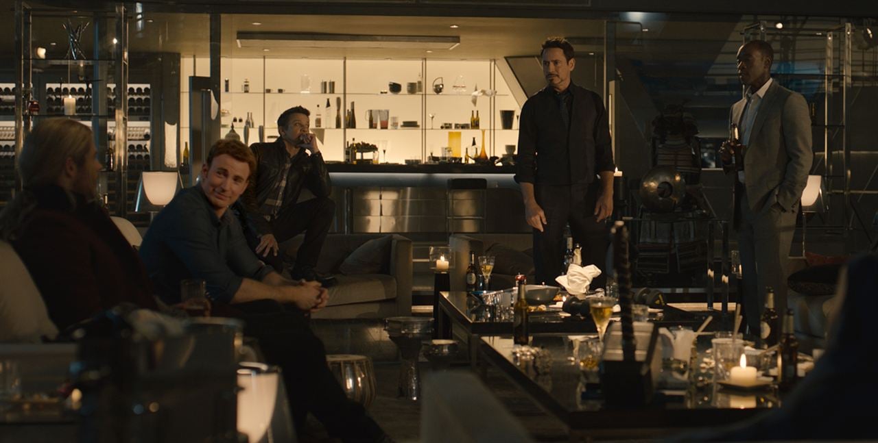 Avengers : L'ère d'Ultron : Photo Don Cheadle, Robert Downey Jr., Chris Hemsworth, Jeremy Renner, Chris Evans