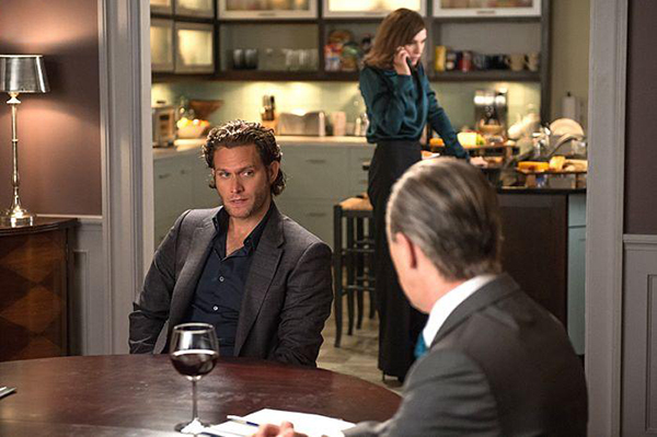 The Good Wife : Photo Steven Pasquale, Julianna Margulies