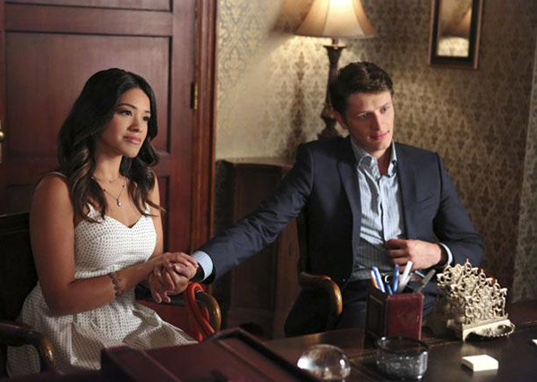 Jane The Virgin : Photo Brett Dier, Gina Rodriguez