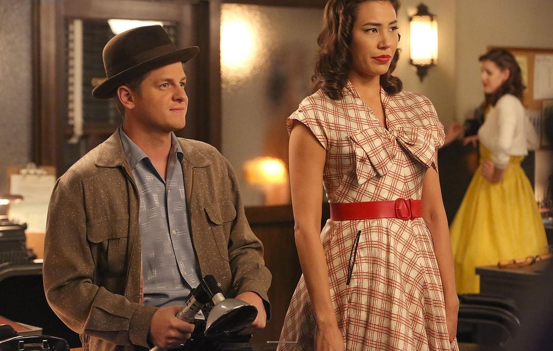 Bones : Photo Michaela Conlin, Michael Grant Terry