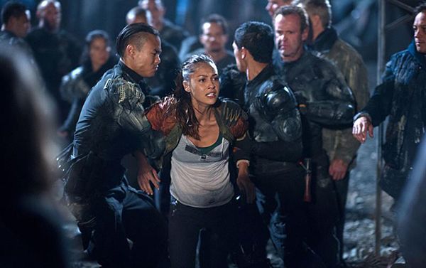Les 100 : Photo Lindsey Morgan