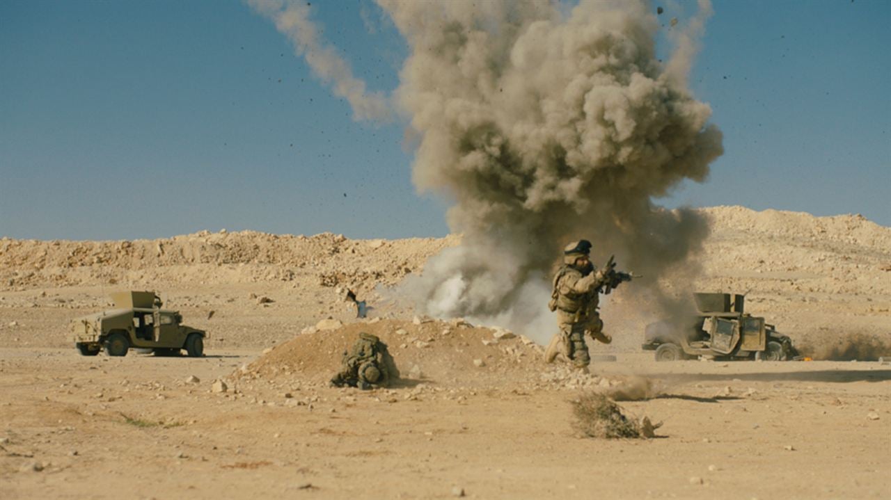 Monsters: Dark Continent : Photo