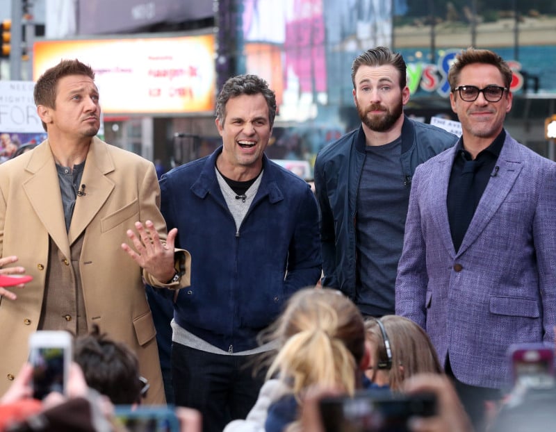 Avengers : L'ère d'Ultron : Photo promotionnelle Mark Ruffalo, Robert Downey Jr., Jeremy Renner, Chris Evans