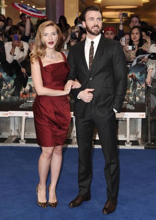 Photo promotionnelle Scarlett Johansson, Chris Evans