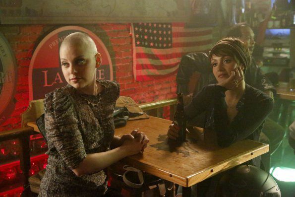 Chasing Life : Photo Krysta Rodriguez, Italia Ricci