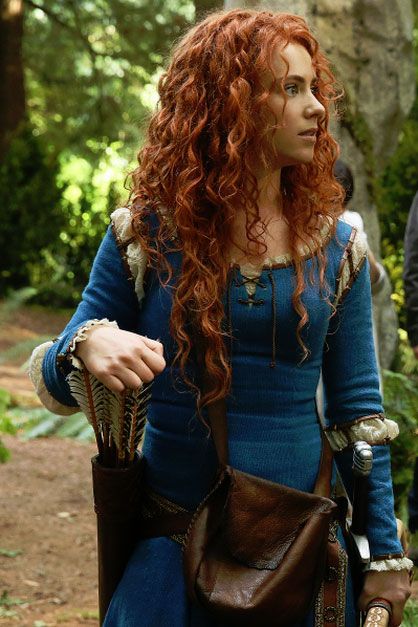 Photo Amy Manson