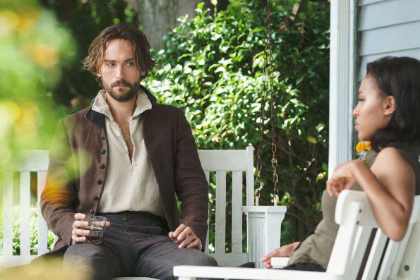 Sleepy Hollow : Photo Nicole Beharie, Tom Mison