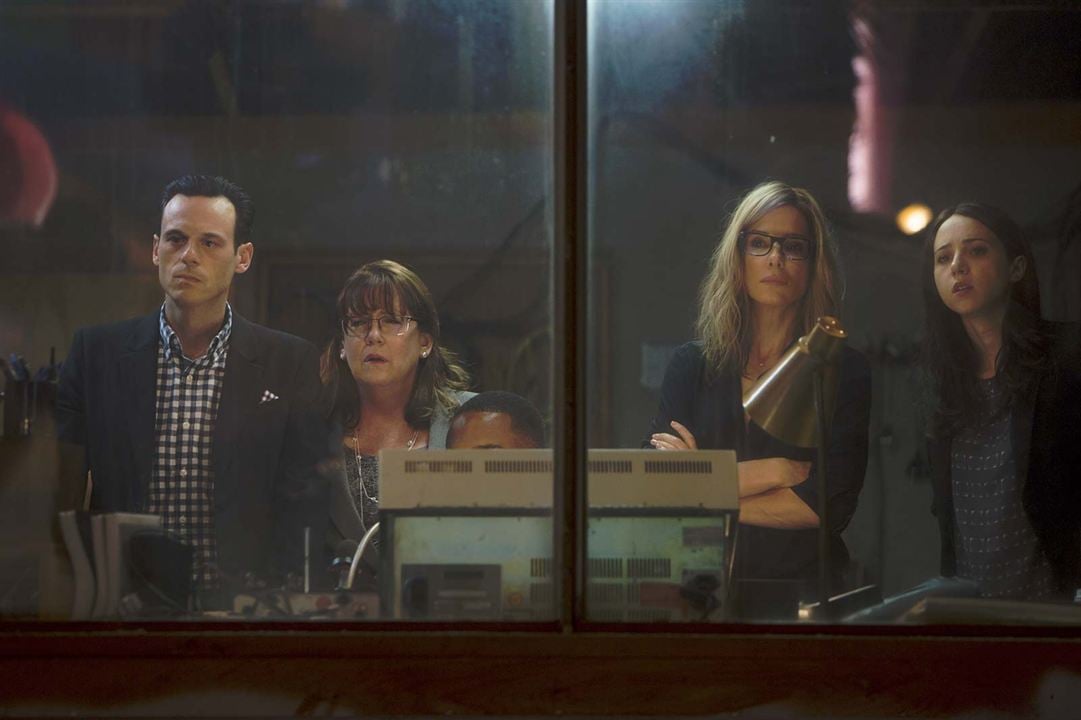 Our Brand Is Crisis : Photo Scoot McNairy, Ann Dowd, Sandra Bullock