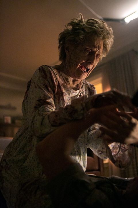 Manuel de survie à l'apocalypse zombie : Photo Cloris Leachman