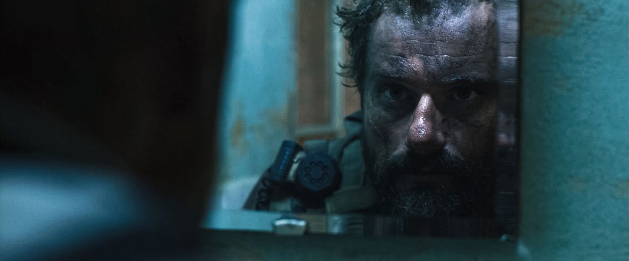 13 Hours : Photo James Badge Dale