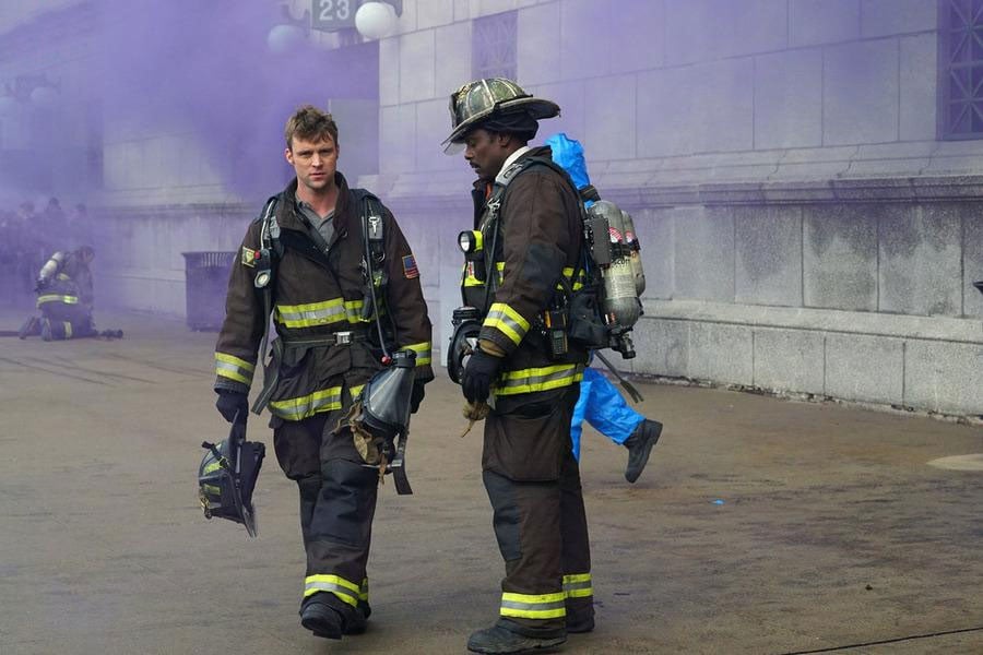 Chicago Fire : Photo Jesse Spencer, Eamonn Walker