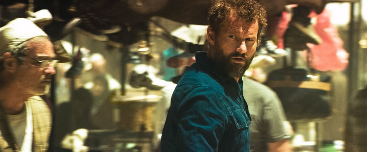 13 Hours : Photo James Badge Dale