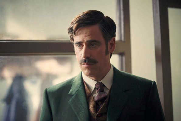 Les Mystères de Londres : Photo Stephen Mangan
