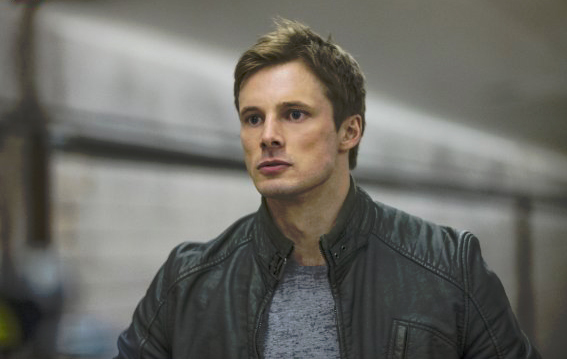 Damien : Photo Bradley James (II)