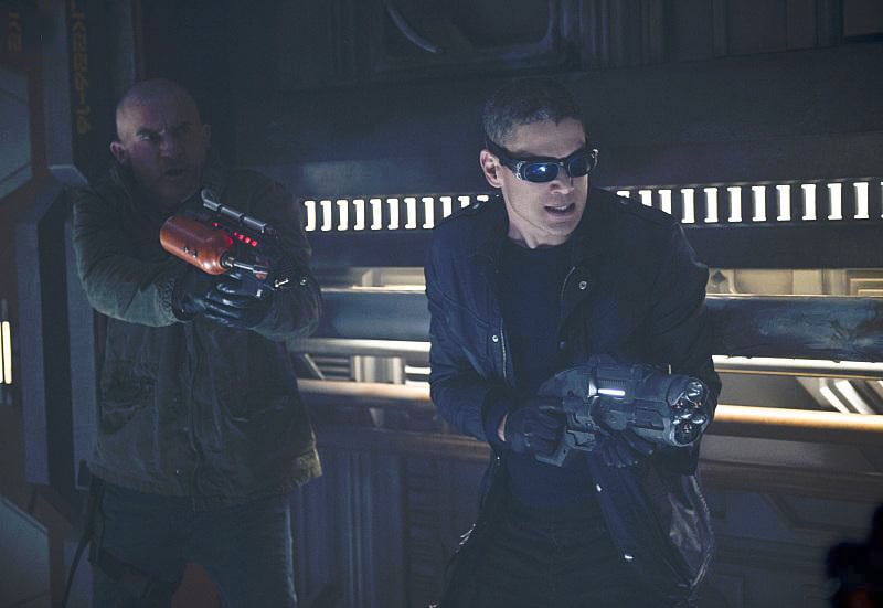 DC's Legends of Tomorrow : Photo Wentworth Miller, Dominic Purcell
