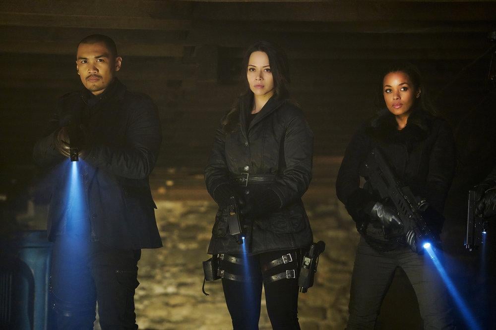 Dark Matter : Photo Melanie Liburd, Melissa O'Neil, Alex Mallari Jr.