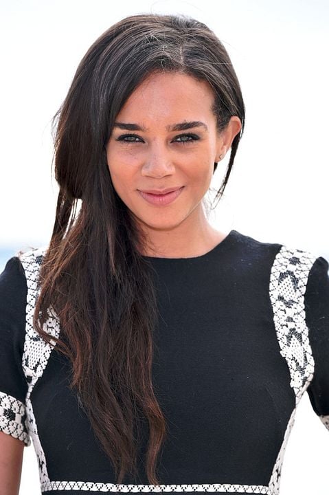 Affiche Hannah John-Kamen