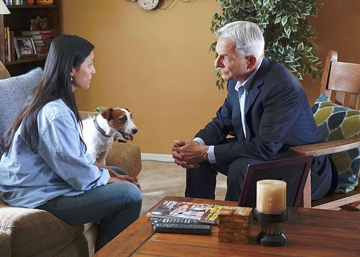 NCIS : Enquêtes spéciales : Photo Emily Alabi, Mark Harmon