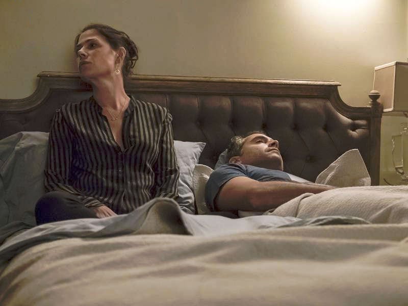 The Affair : Photo Maura Tierney, Omar Metwally