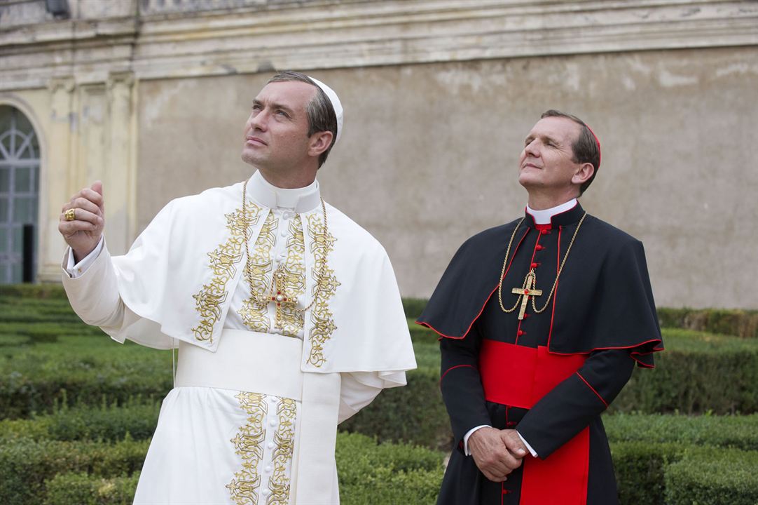 The Young Pope : Photo Sebastian Roché, Jude Law
